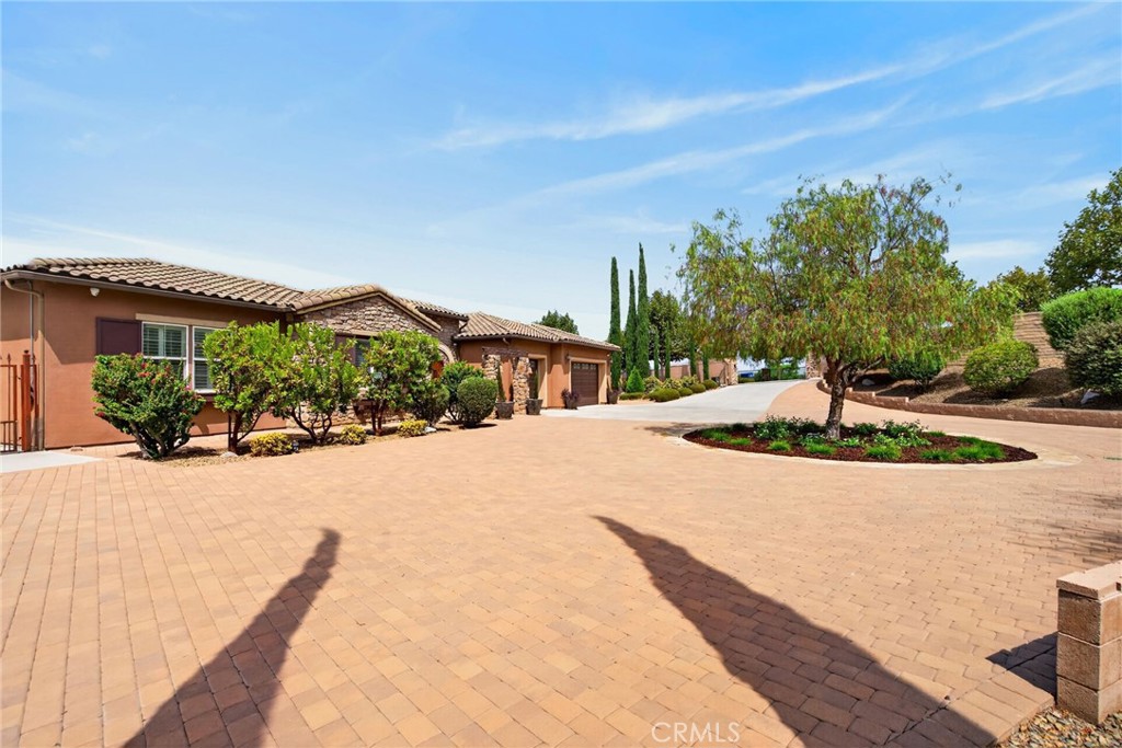 540 Mountain House