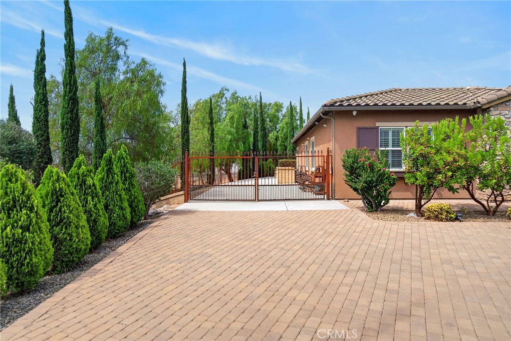 540 Mountain House