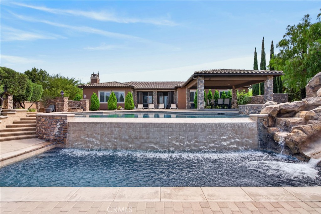 540 Mountain House