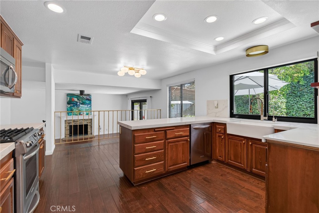 2182 Ranchwood