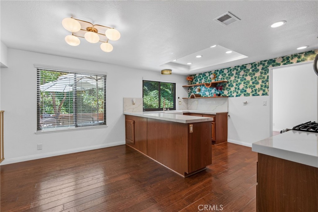2182 Ranchwood
