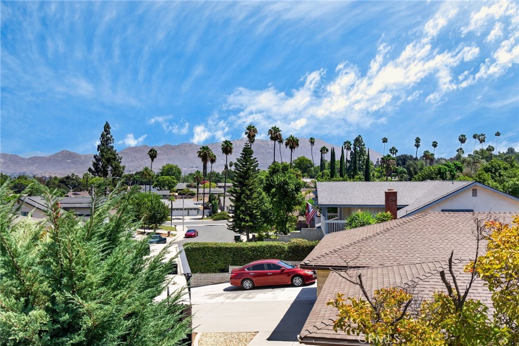 2182 Ranchwood