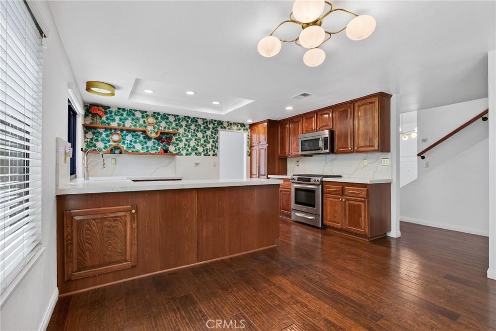 2182 Ranchwood