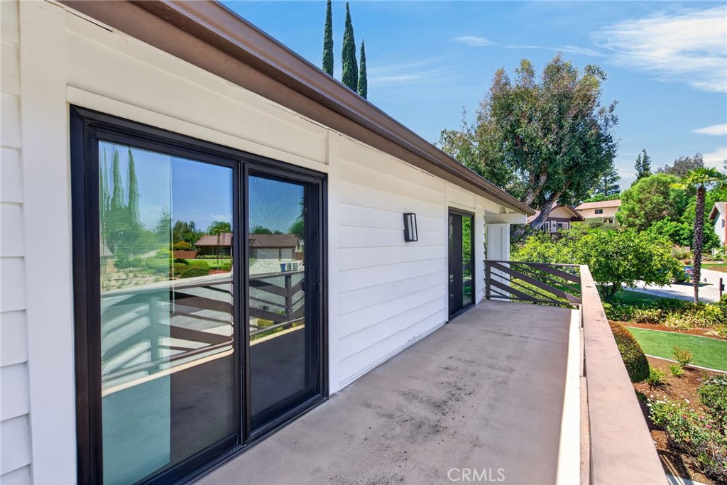 2182 Ranchwood