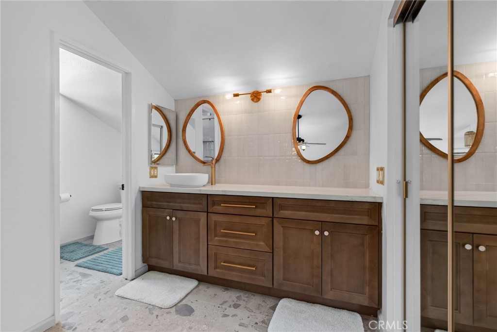 2182 Ranchwood