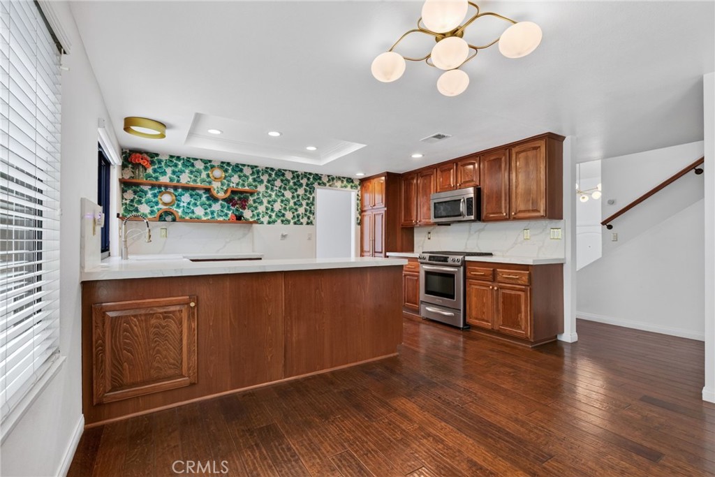 2182 Ranchwood