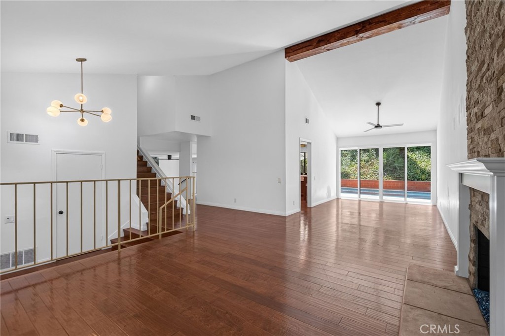 2182 Ranchwood