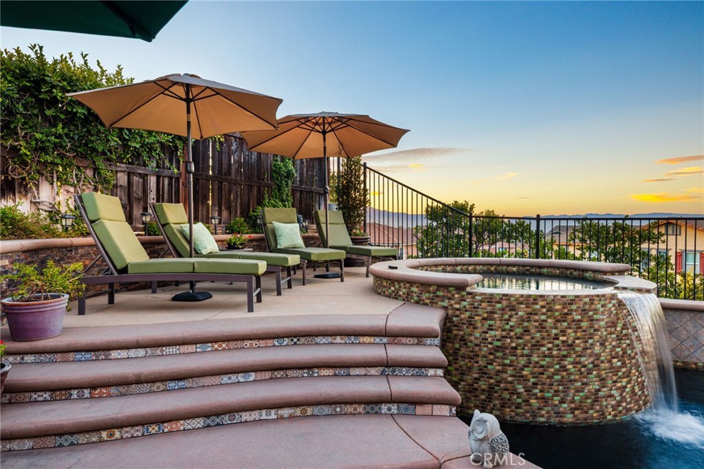 18664 Lemonwood Ln