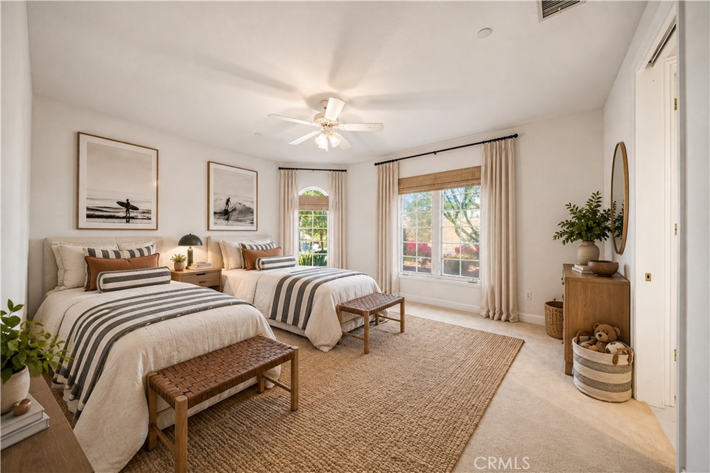 6872 Chartwell