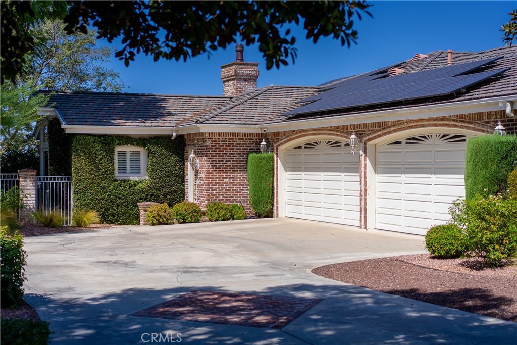 6872 Chartwell