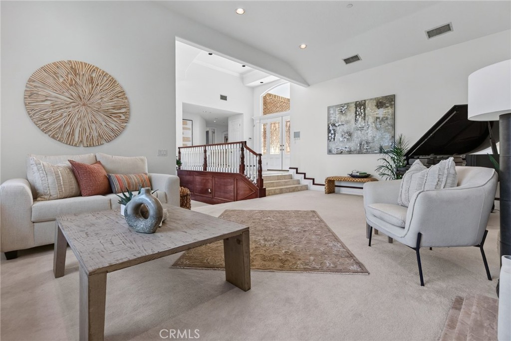 6872 Chartwell