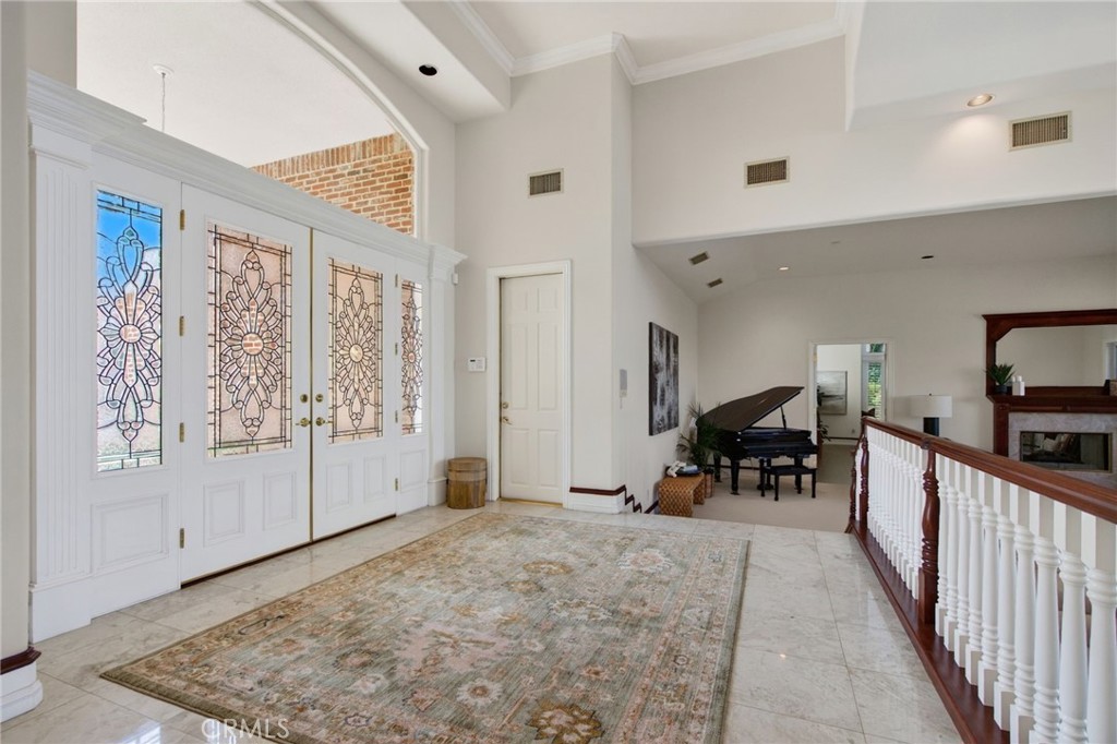 6872 Chartwell