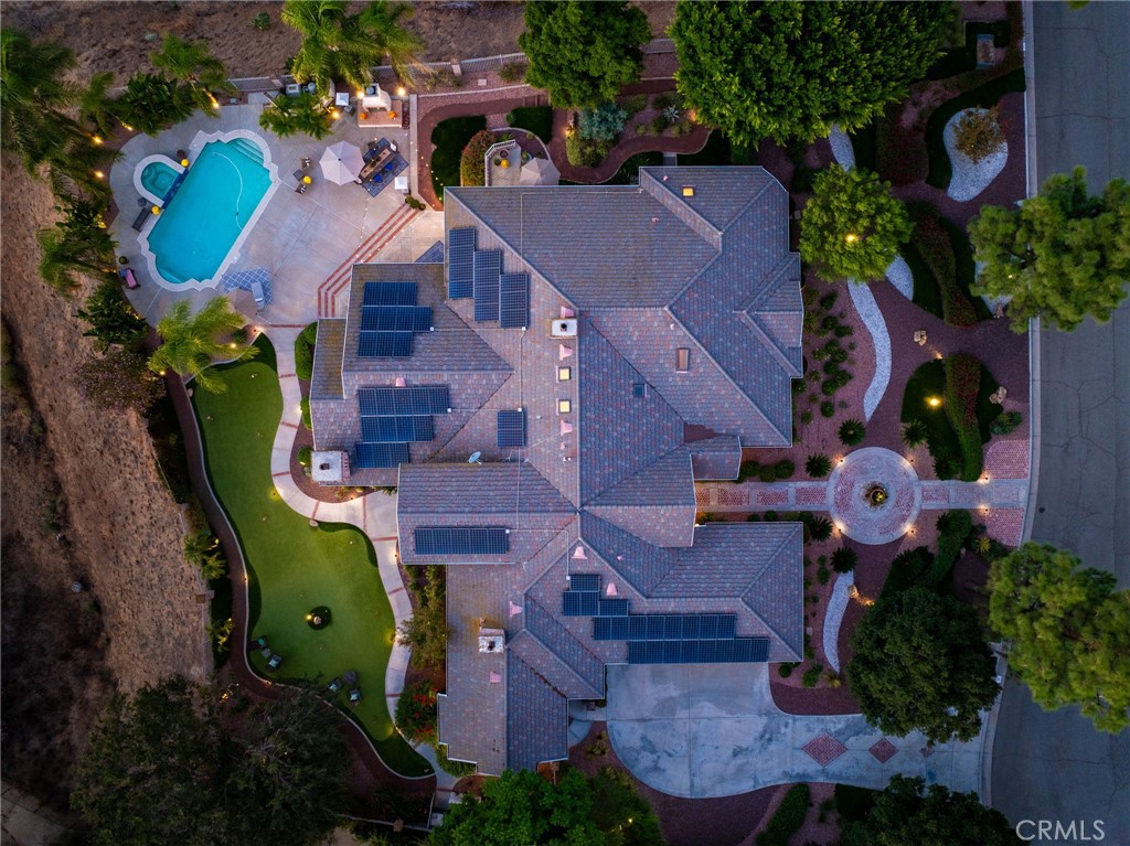 6872 Chartwell