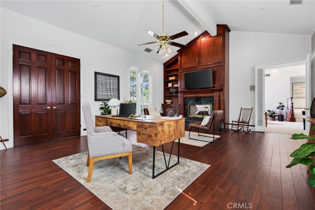 6872 Chartwell