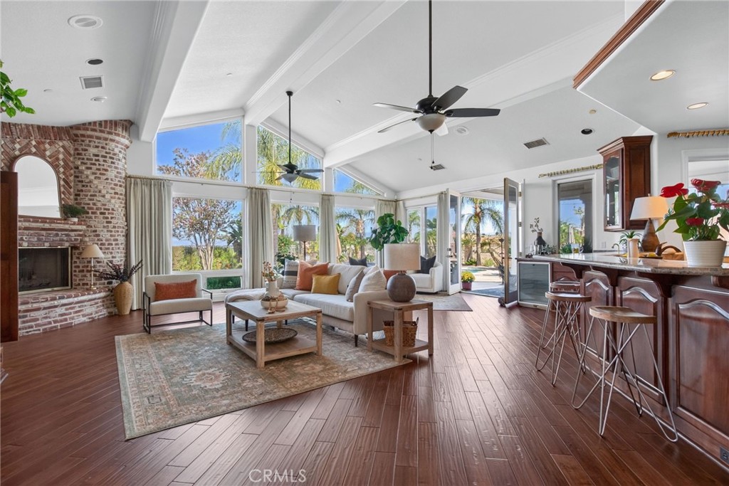 6872 Chartwell