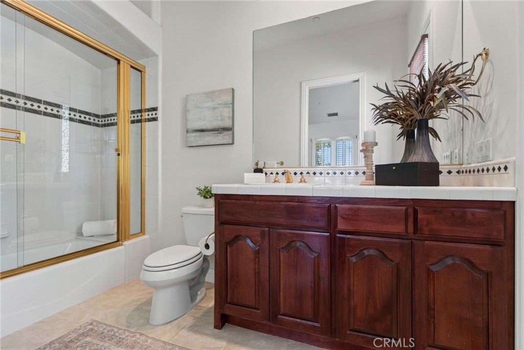 6872 Chartwell