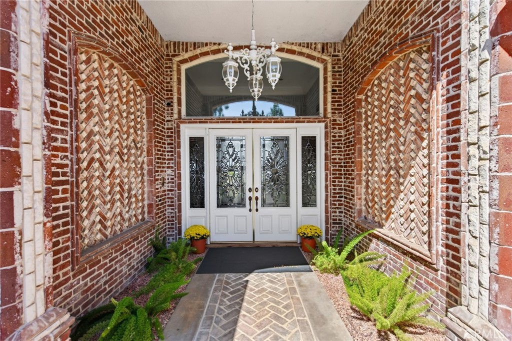 6872 Chartwell