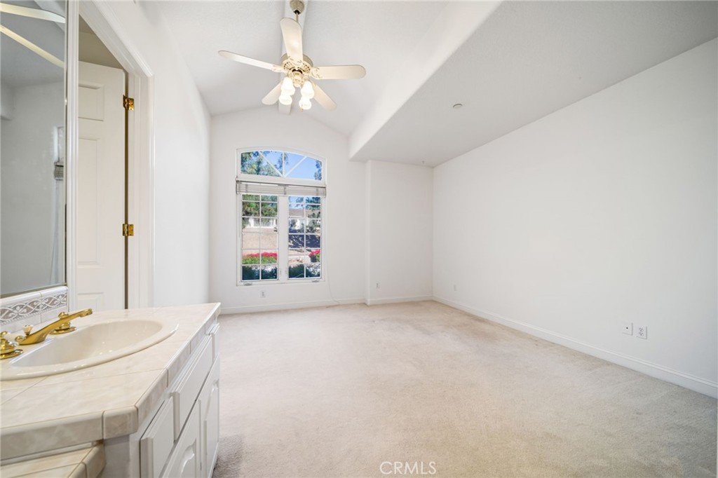 6872 Chartwell