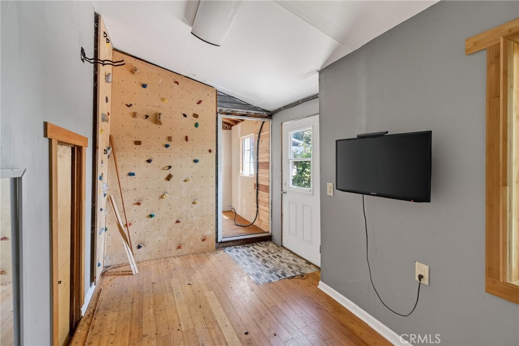 4290 Highland