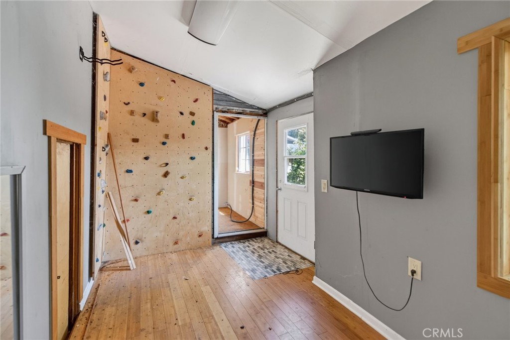 4290 Highland
