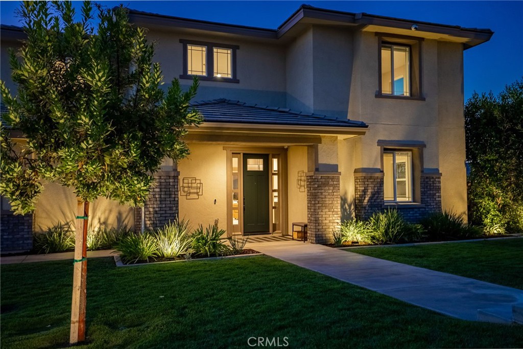 1055 Vista Court