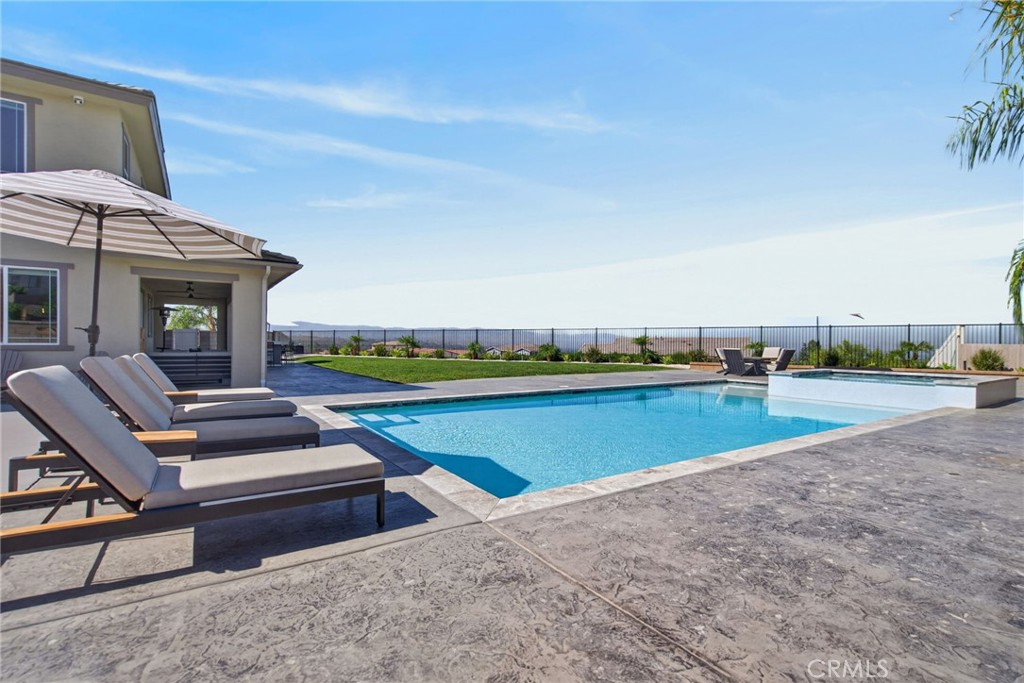 1055 Vista Court