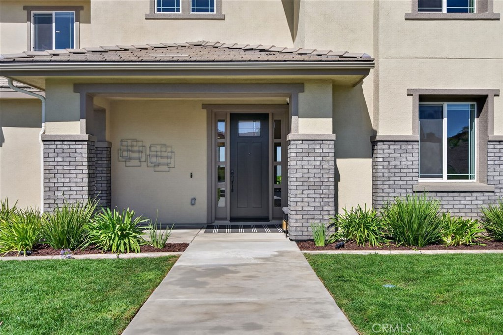 1055 Vista Court