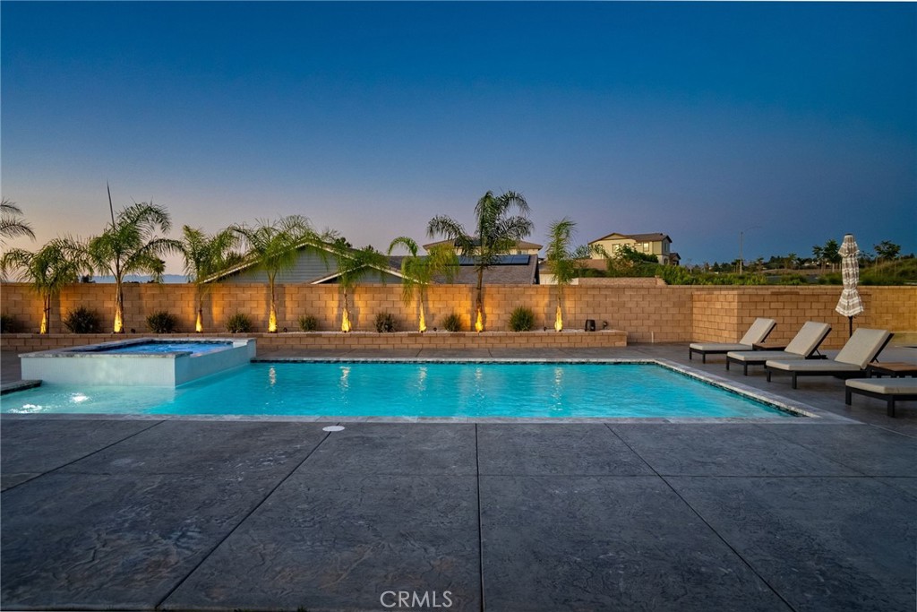 1055 Vista Court