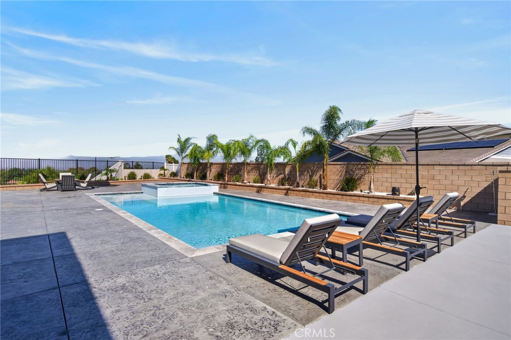 1055 Vista Court