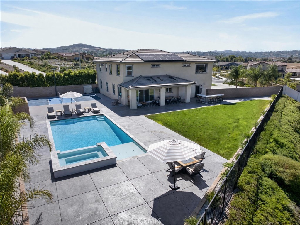 1055 Vista Court
