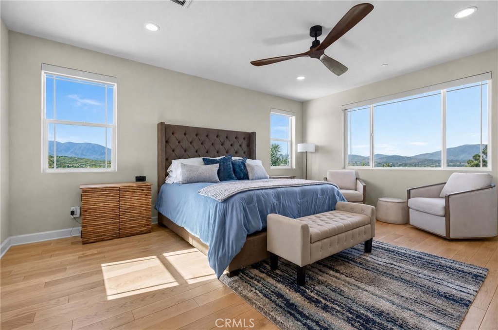 1055 Vista Court