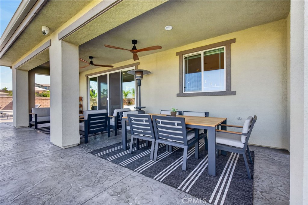 1055 Vista Court