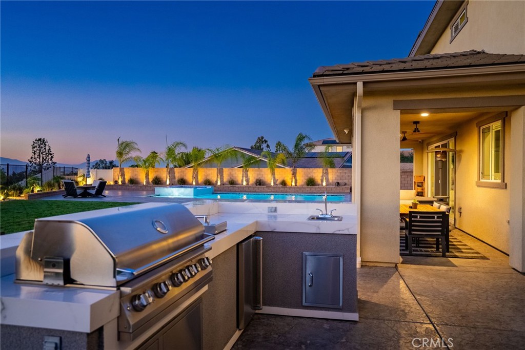 1055 Vista Court