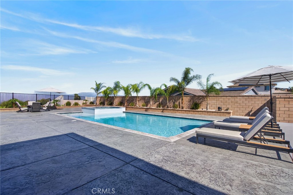 1055 Vista Court