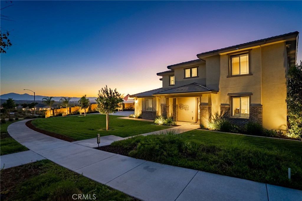1055 Vista Court