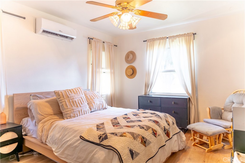 3556 Elmwood