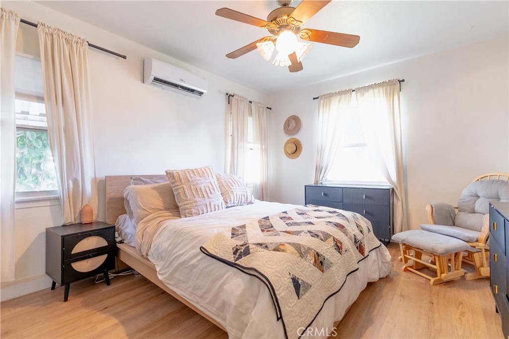 3556 Elmwood