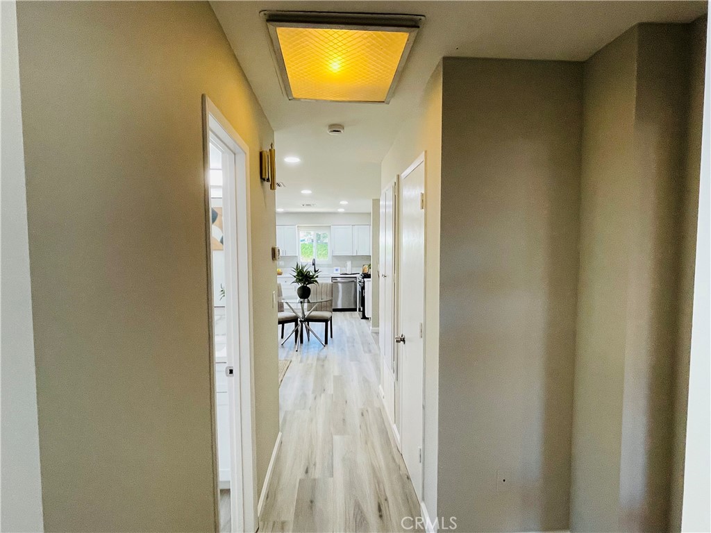 592 E Johnston Avenue