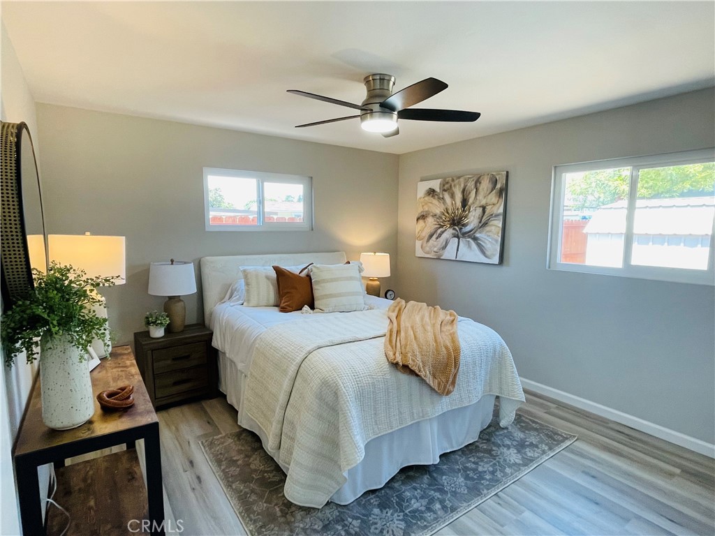 592 E Johnston Avenue