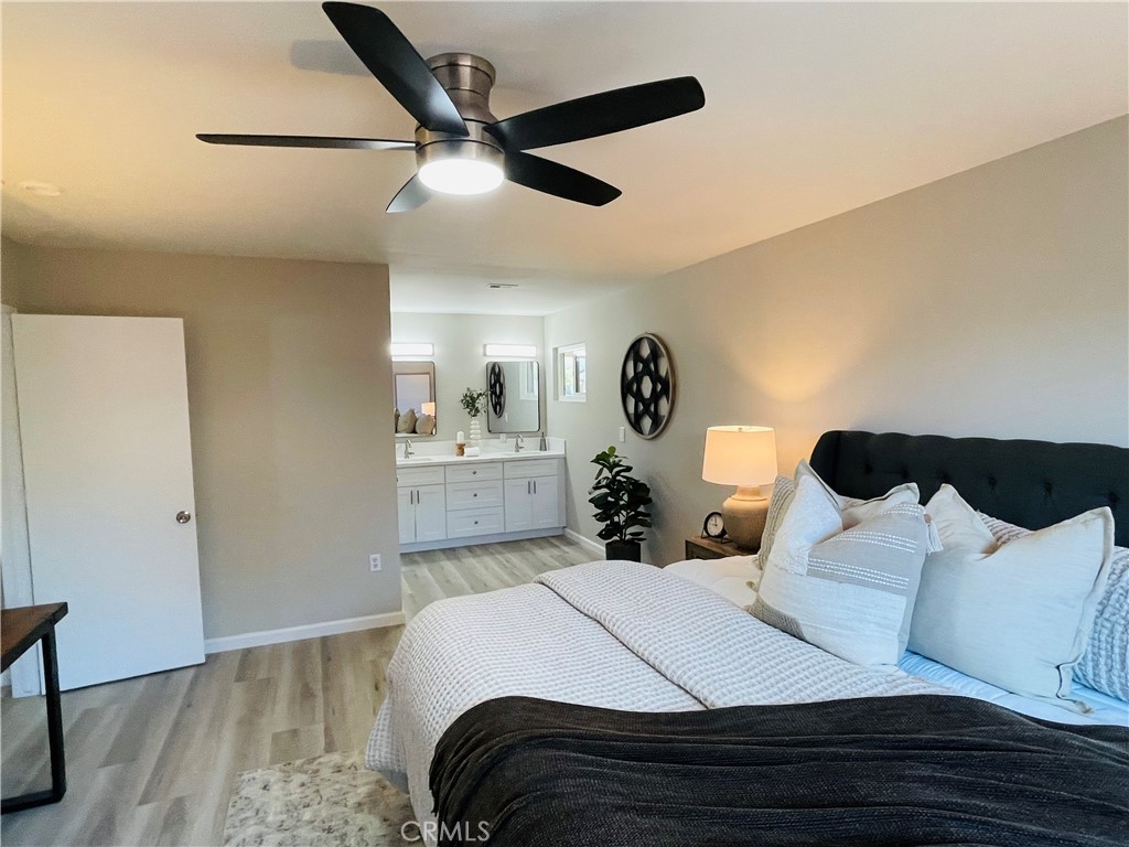 592 E Johnston Avenue