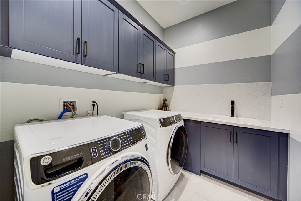 39454 Chamise Street