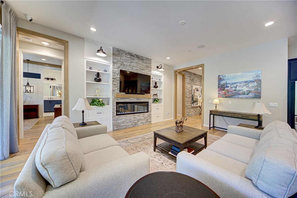 39454 Chamise Street