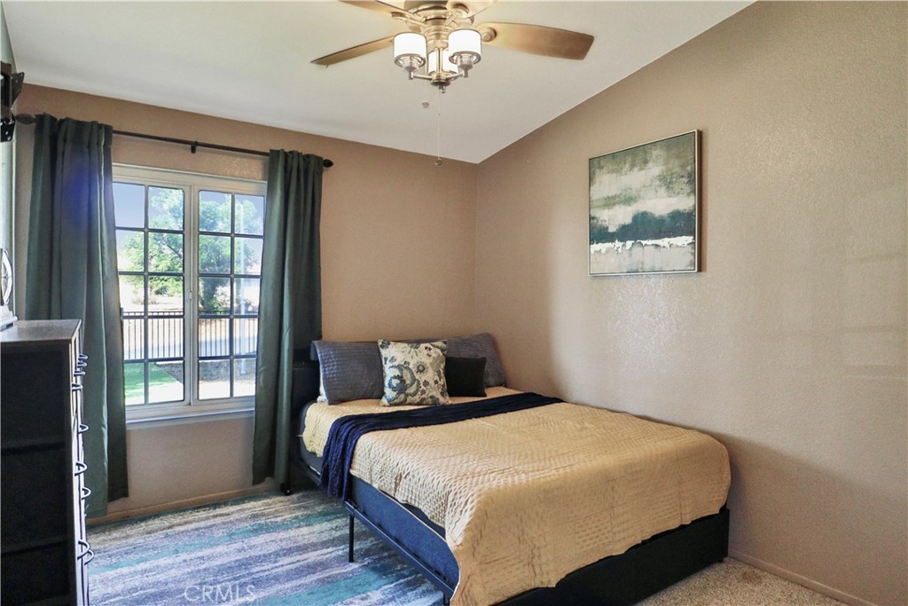 18786 Ravenwood Drive