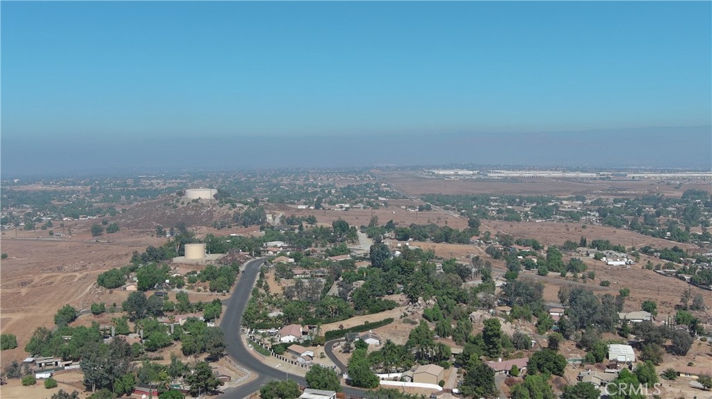 18786 Ravenwood Drive