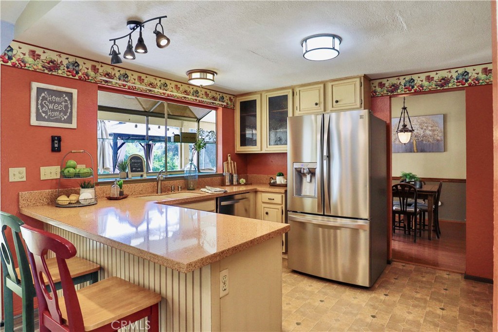 18786 Ravenwood Drive