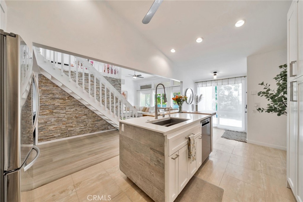 631 S Prospect Ave 204