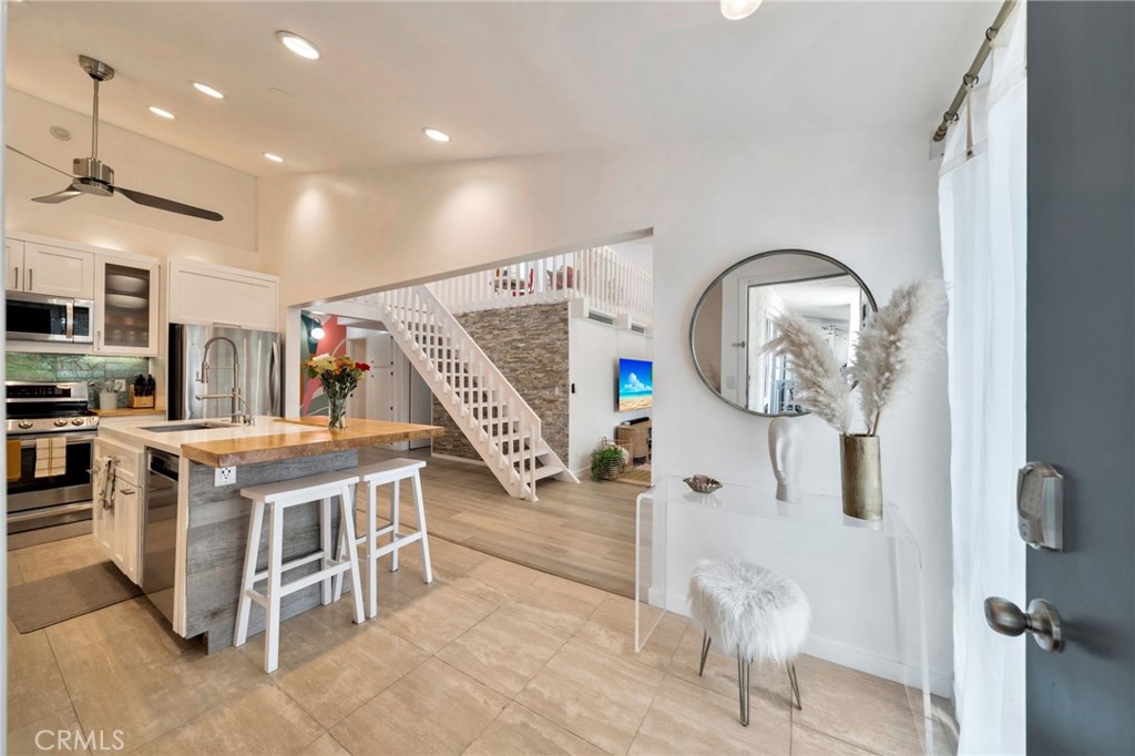 631 S Prospect Ave 204