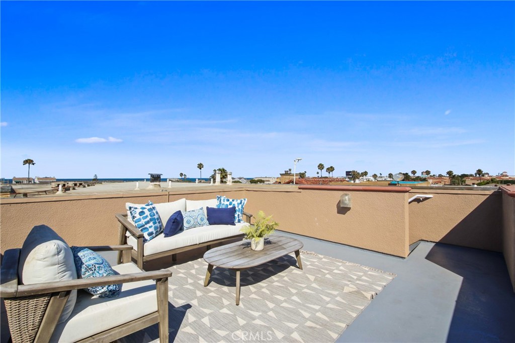 16743 Bayview Dr A