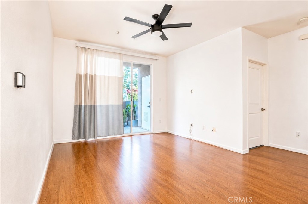 1801 E Katella Ave 1076