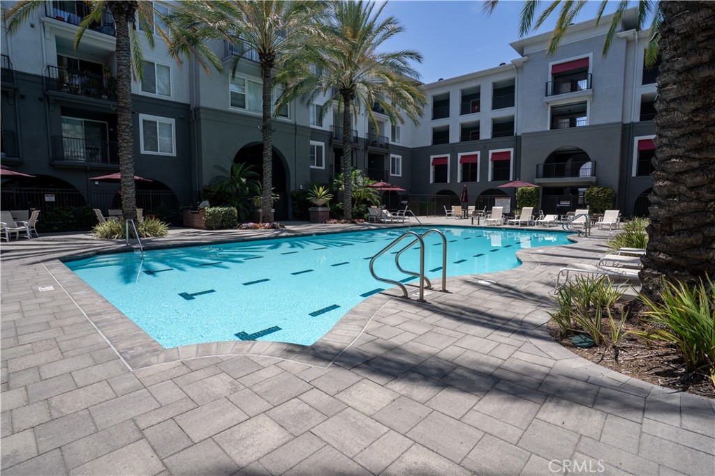 1801 E Katella Ave 1076